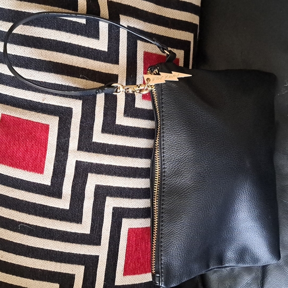 🏷Betsey Johnson Wristlet - Picture 12 of 13